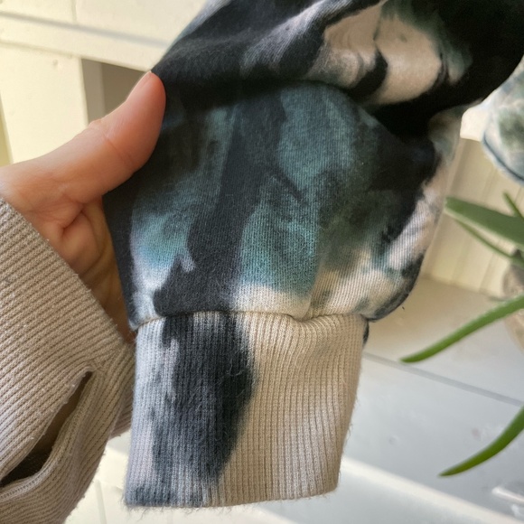 VINTAGE HAVANA TIE DYE HODDED SWEATSHIRT SIZE SMALL - Picture 5 of 7